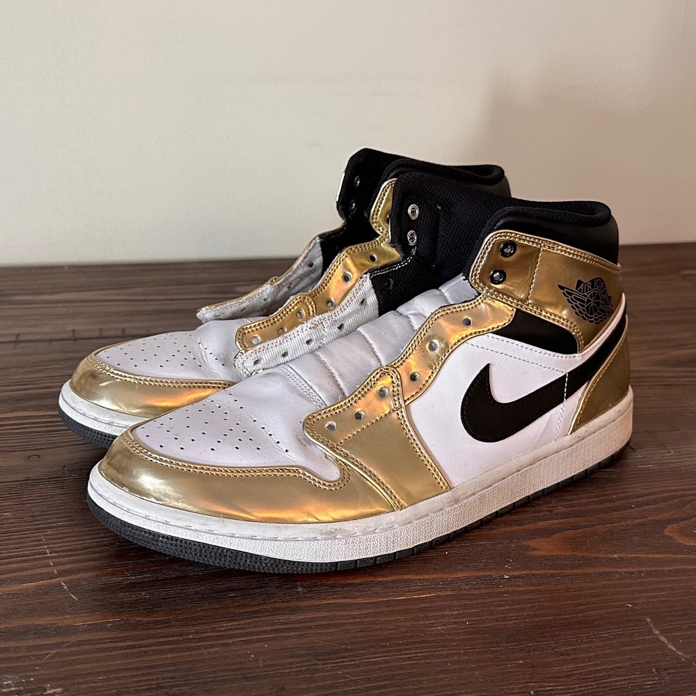 Jordan 1 Mid